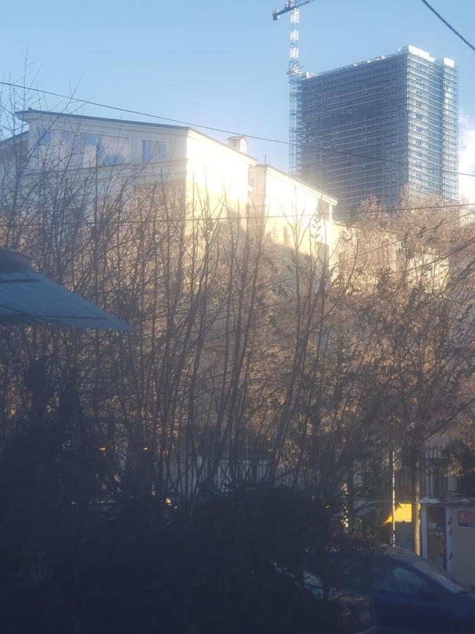 Hostel Oakland Tirana Kültér fotó