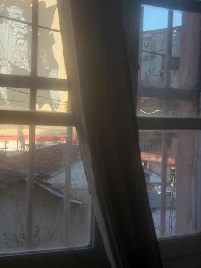 Hostel Oakland Tirana Kültér fotó