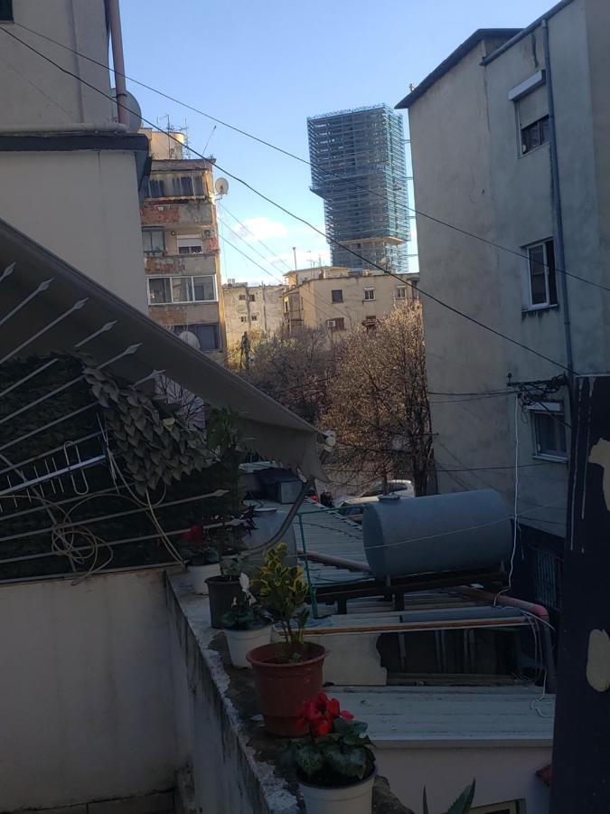 Hostel Oakland Tirana Kültér fotó