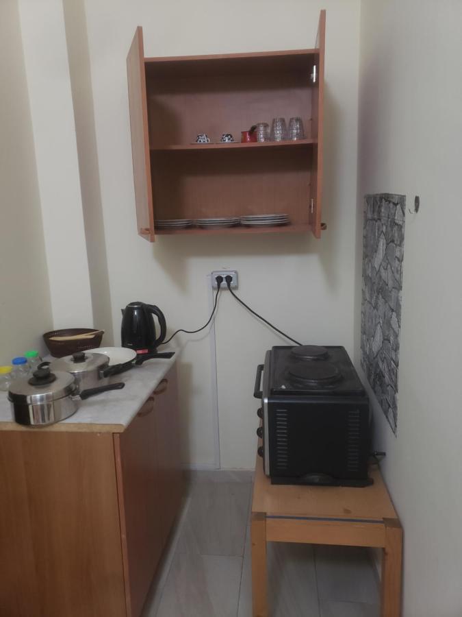 Hostel Oakland Tirana Kültér fotó