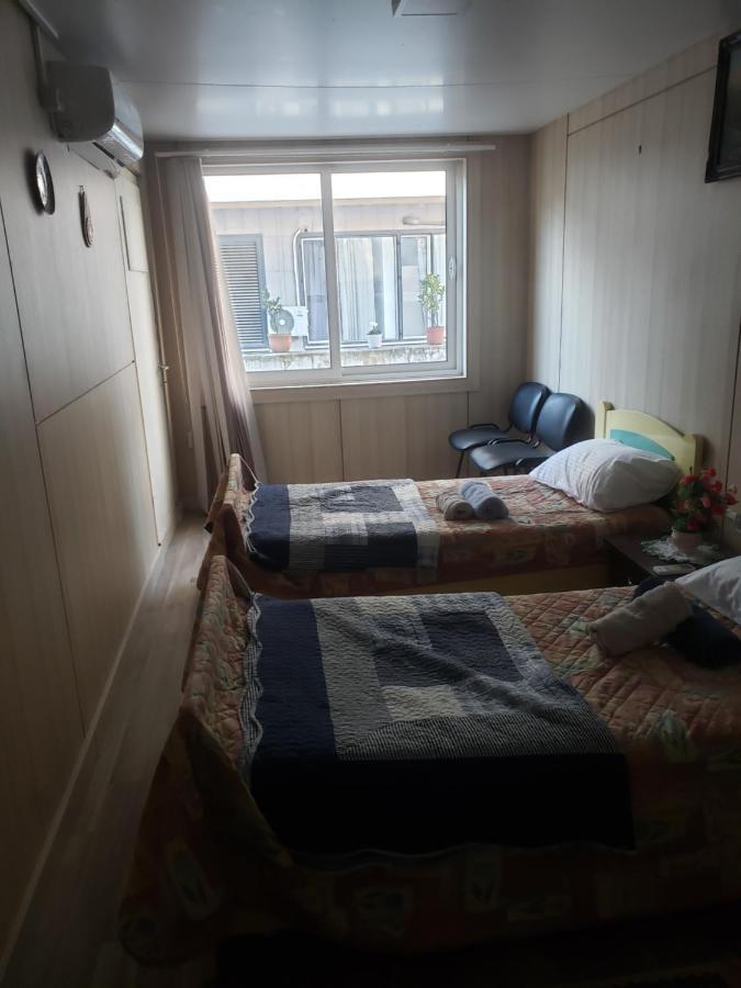 Hostel Oakland Tirana Kültér fotó