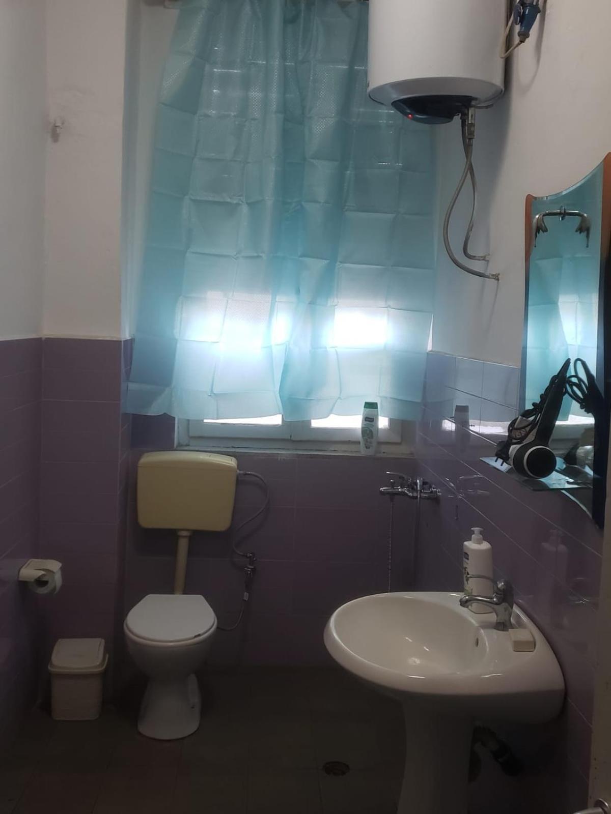 Hostel Oakland Tirana Kültér fotó